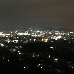 広島県 福山市でベンチに座りながら夜景が楽しめる蔵王山