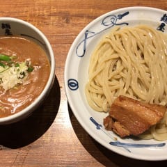新宿の行列ができるつけ麺「麺屋武蔵 新宿本店」レビュー