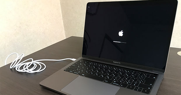 Apple - 5/21まで！MacBook Pro2017 13インチ256gb メモリ8gbの+